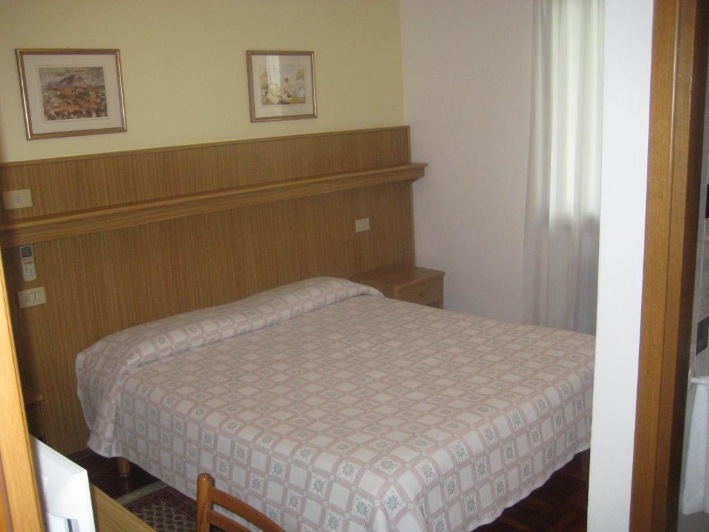 Hotel Ristorante Dotto Varago Cameră foto