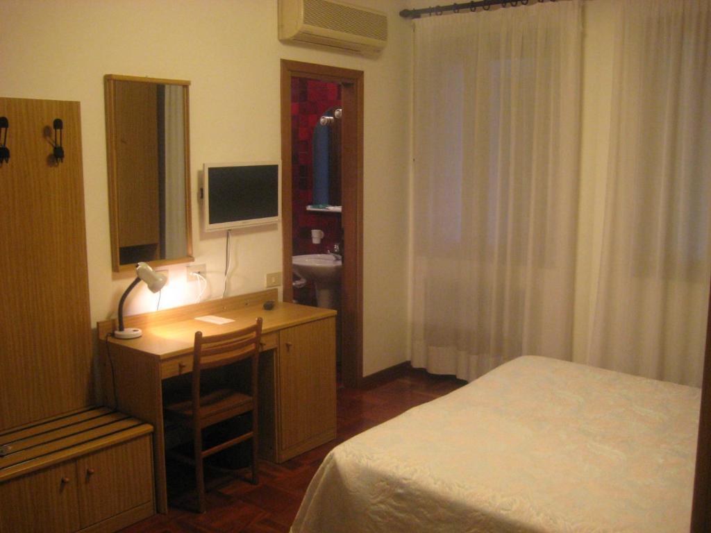 Hotel Ristorante Dotto Varago Cameră foto
